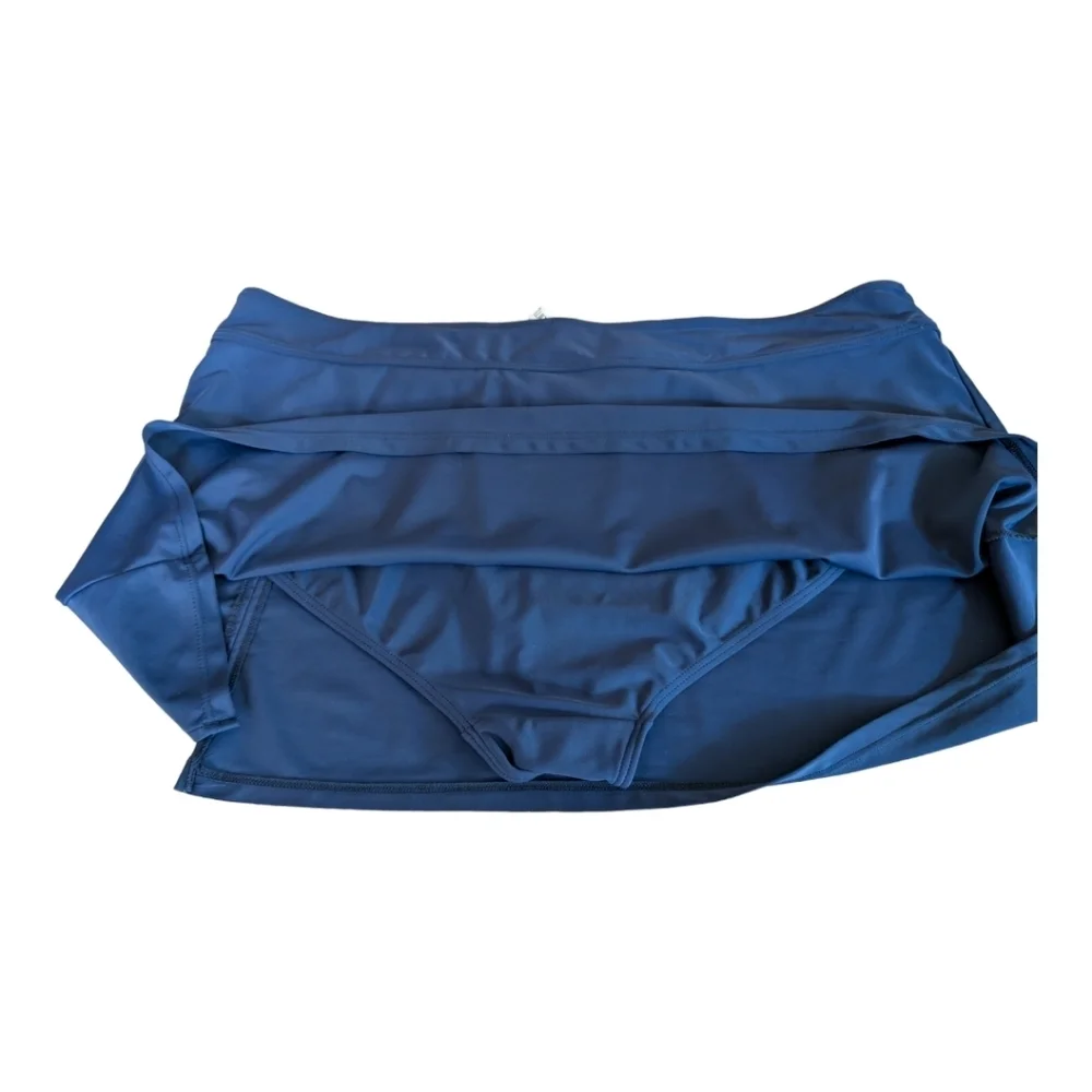 Mazu Swim Navy Swim Skirt with Attached Panty Size 24W EUC